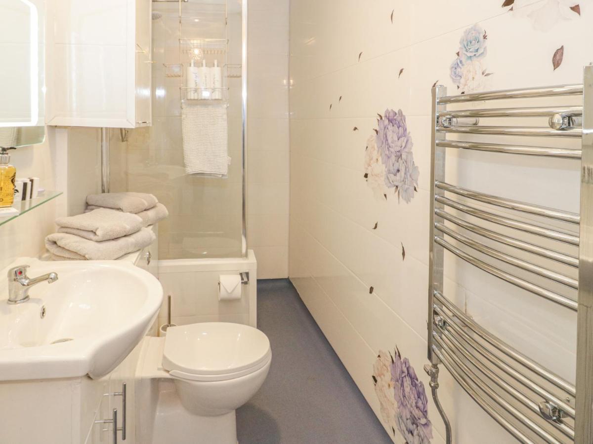 Llys Madoc, First Floor Flat Leilighet Penmaen-mawr Eksteriør bilde